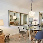 Apartment Secure Complex Close To Waterfront