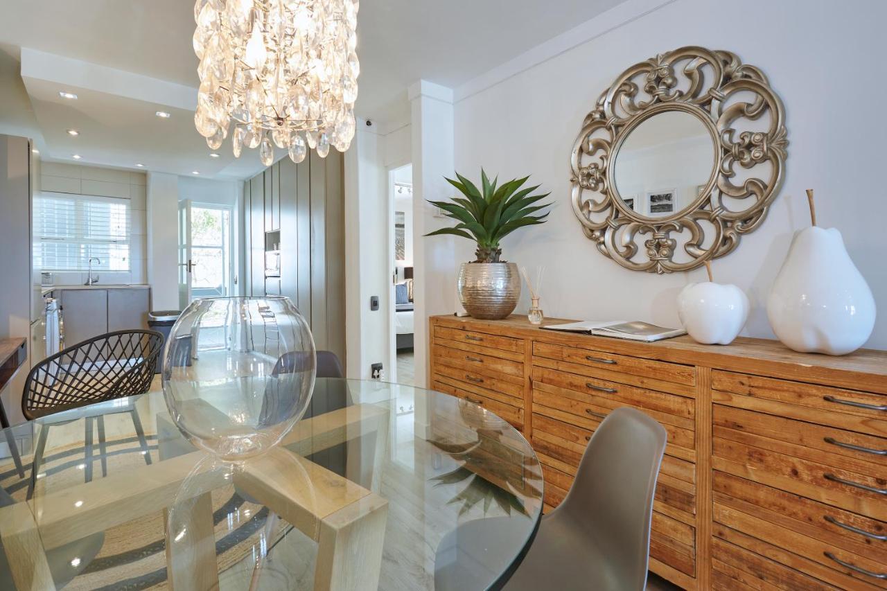 Secure Complex Close To Waterfront Apartment Cape Town
